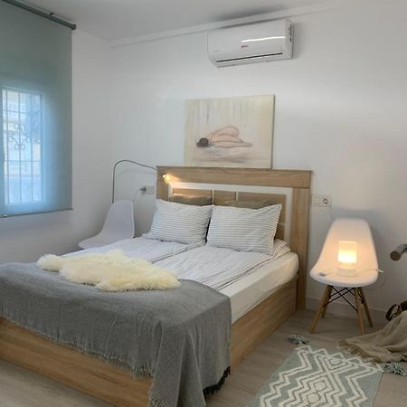 Holiday House Torrevieja Esterno foto