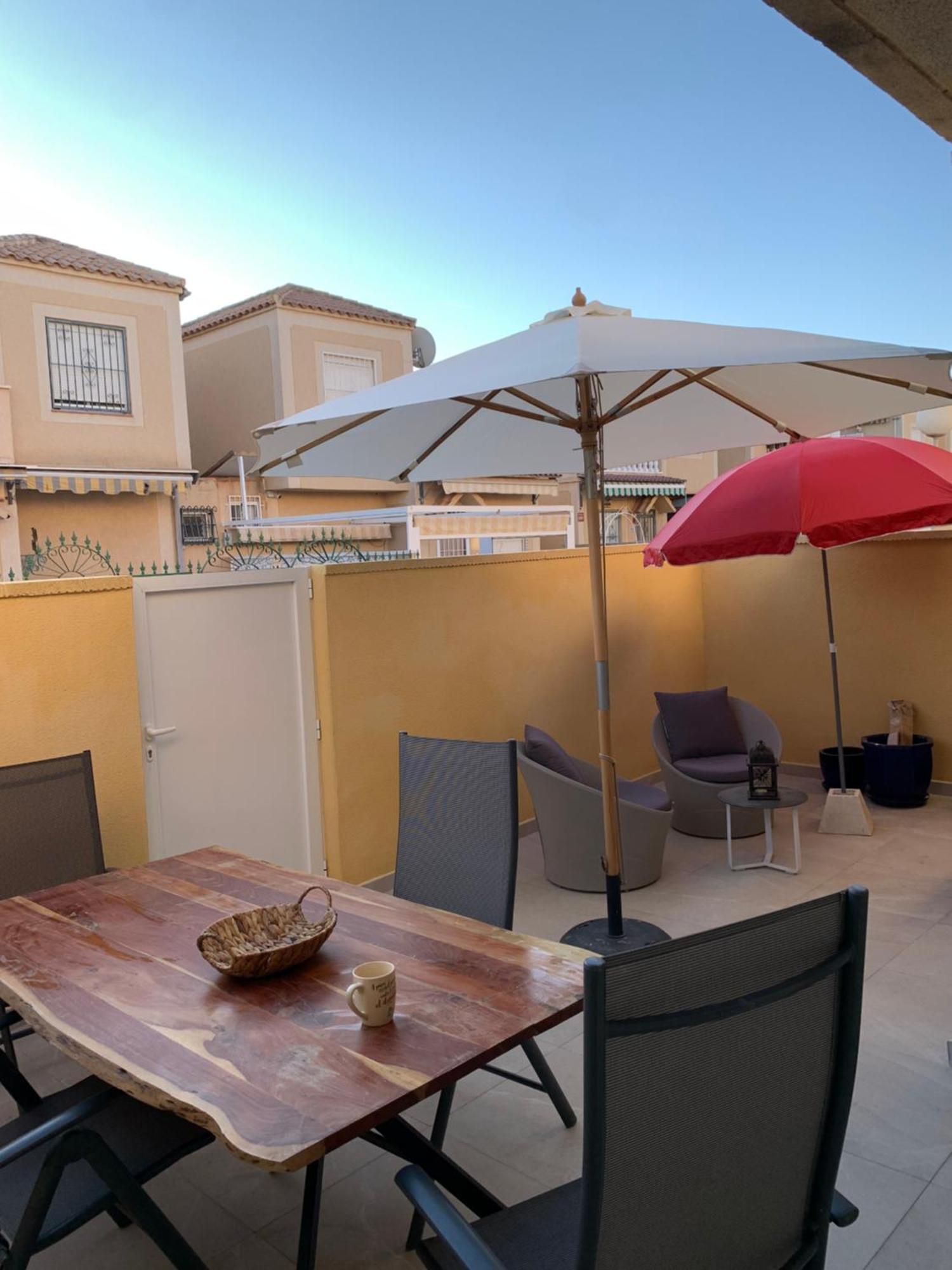 Holiday House Torrevieja Esterno foto