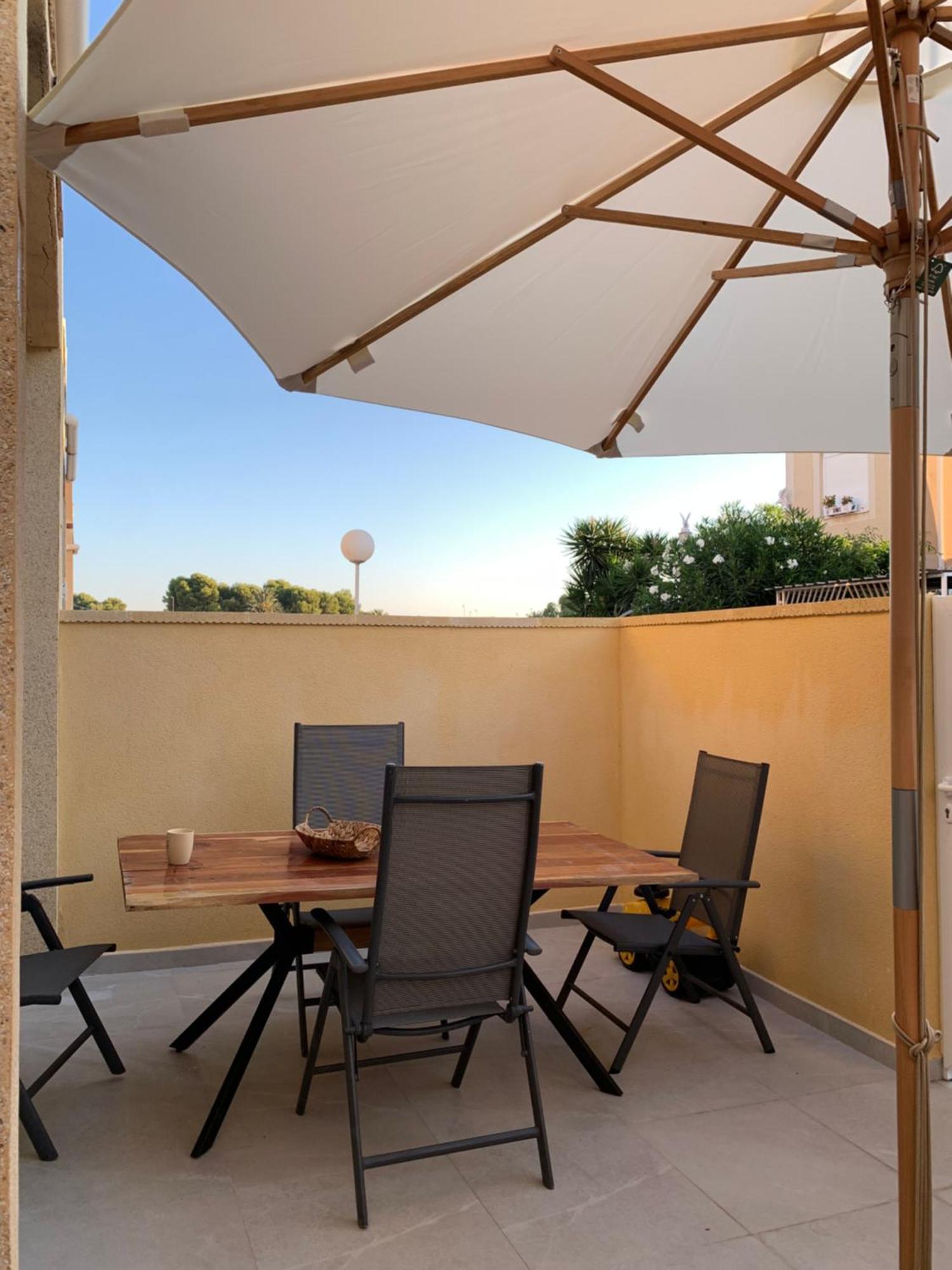 Holiday House Torrevieja Esterno foto